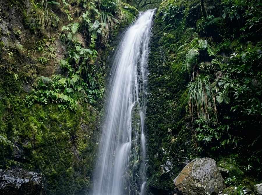Zoom in at Rata Falls
