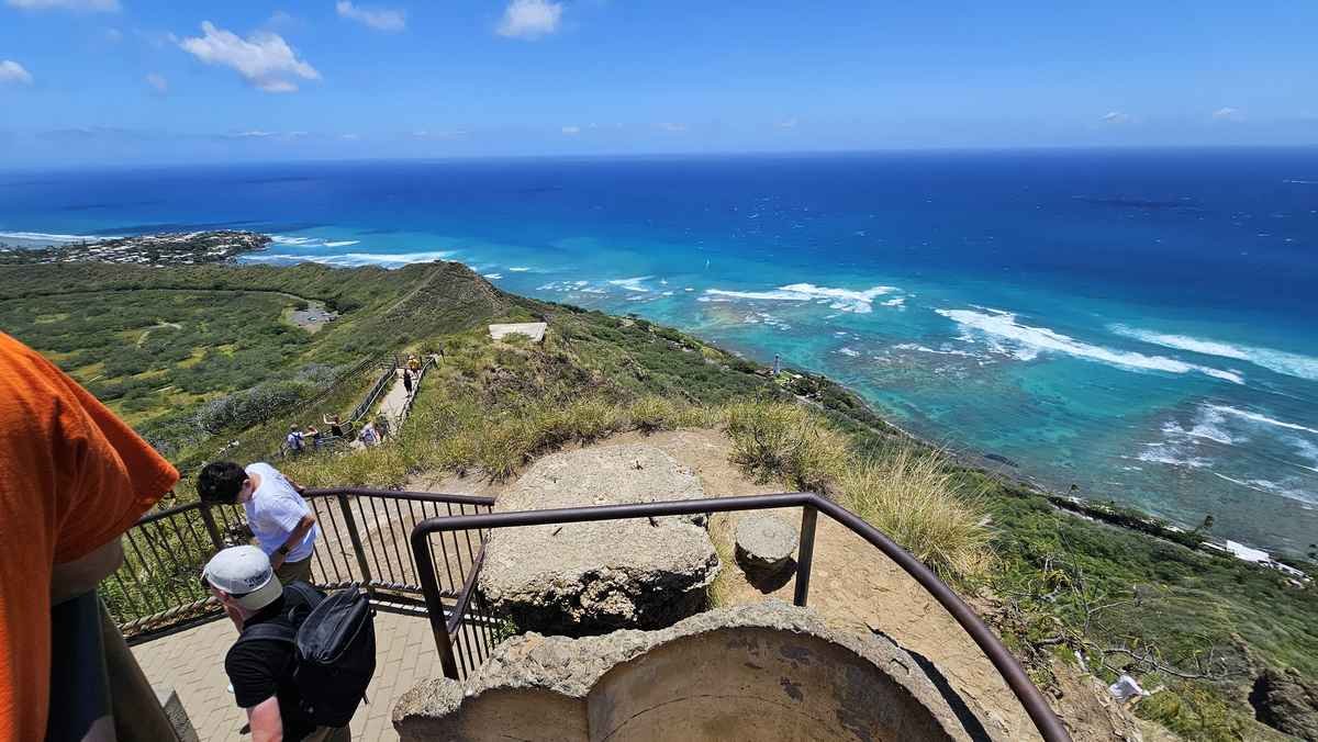 Trail junction and lookout loop near the summit of Diamond Head