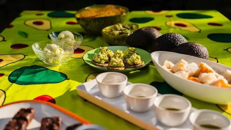 Avocado Tours Gourmet Tour